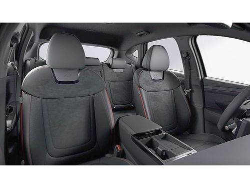 https://csb-strapi-files.fsn1.your-objectstorage.com/inventory-cars/images/6654d3638173bad46a58d778f50ab2acc7477ac9/11_500_1169.jpg