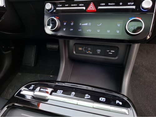 https://csb-strapi-files.fsn1.your-objectstorage.com/inventory-cars/images/686695c2a43545684c79069ba8c0e8713c80a231/20_500_4281.jpg