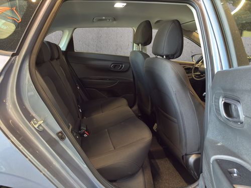https://csb-strapi-files.fsn1.your-objectstorage.com/inventory-cars/images/68c4dc7597778b2b885a64801dfb1ed0ed8b71f1/18_500_1879.jpg