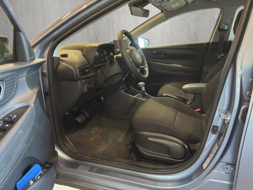 https://csb-strapi-files.fsn1.your-objectstorage.com/inventory-cars/images/68c4dc7597778b2b885a64801dfb1ed0ed8b71f1/9_500_6863.jpg