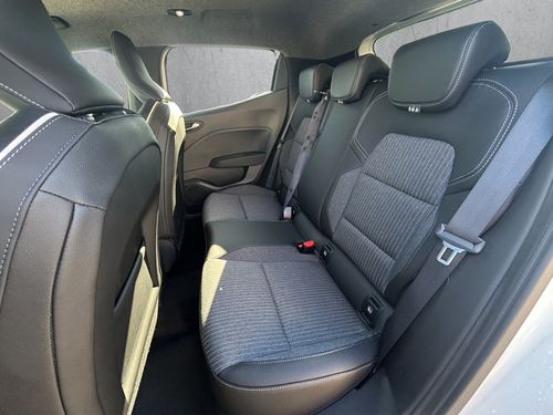 https://csb-strapi-files.fsn1.your-objectstorage.com/inventory-cars/images/69b0aacbfd2e7d8e8ce916469783b071a72d6a72/14_500_8579.jpg