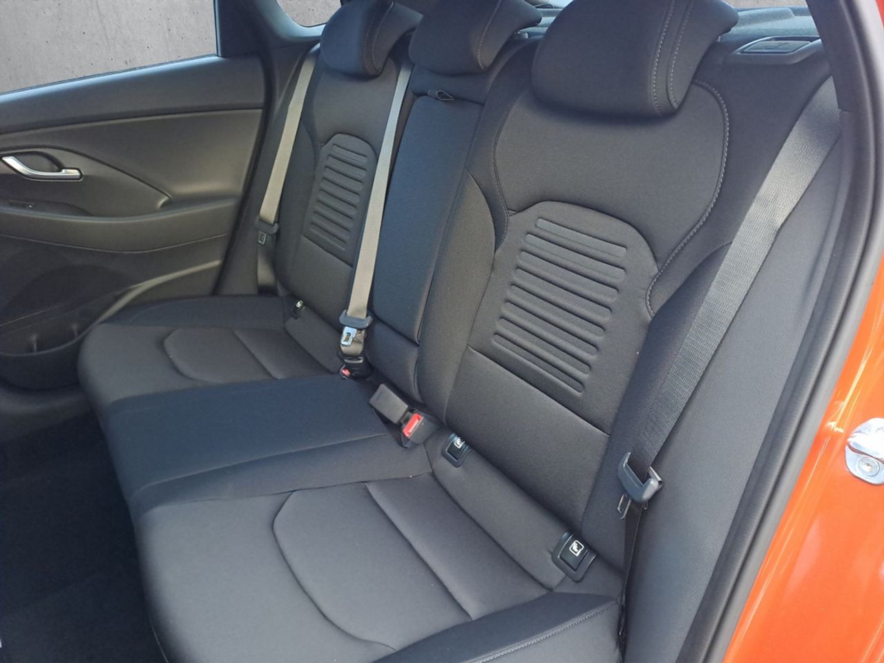 https://csb-strapi-files.fsn1.your-objectstorage.com/inventory-cars/images/6aacc9c7e9657b598124c0c1869c3b0966d85224/15_1280_9216.jpg