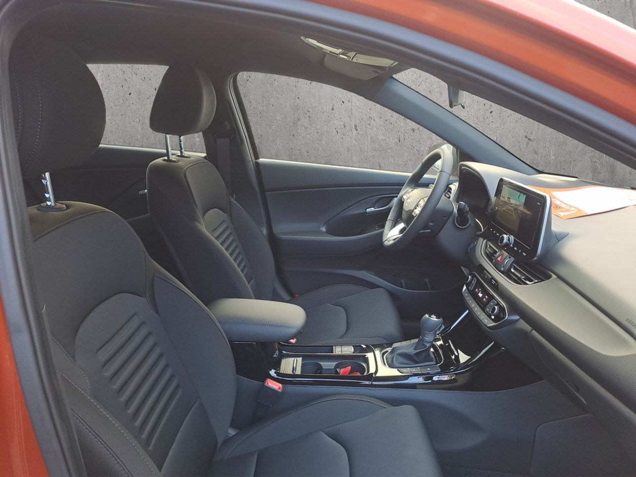 https://csb-strapi-files.fsn1.your-objectstorage.com/inventory-cars/images/6aacc9c7e9657b598124c0c1869c3b0966d85224/20_1280_4488.jpg