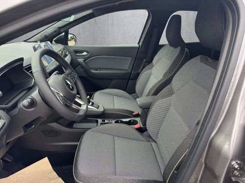 https://csb-strapi-files.fsn1.your-objectstorage.com/inventory-cars/images/6b0381005c4a9f7d03c71541a16e5ae1846d16cb/10_500_1417.jpg