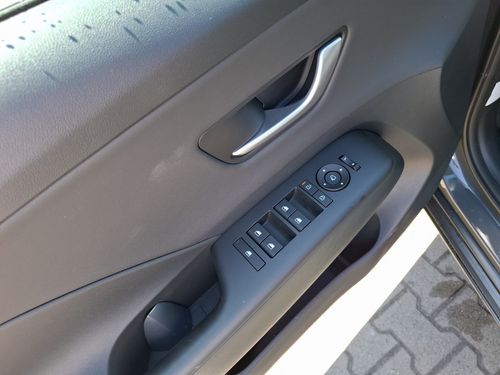 https://csb-strapi-files.fsn1.your-objectstorage.com/inventory-cars/images/6bb296691ae35676b1a1a403d7f209f0e6700872/12_500_8129.jpg