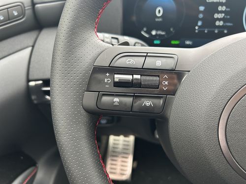 https://csb-strapi-files.fsn1.your-objectstorage.com/inventory-cars/images/6c09cec13bd6d2e6dfc76892e4cbe4fa46889743/13_500_2095.jpg
