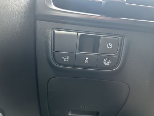 https://csb-strapi-files.fsn1.your-objectstorage.com/inventory-cars/images/6c09cec13bd6d2e6dfc76892e4cbe4fa46889743/18_500_9617.jpg