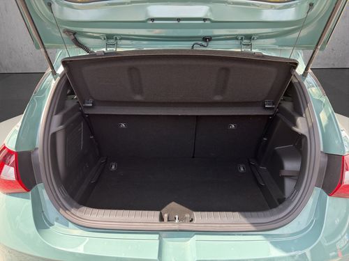 https://csb-strapi-files.fsn1.your-objectstorage.com/inventory-cars/images/6caa04d614f2ea6201eea10ab7e593e05f752714/5_500_5389.jpg