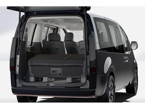 https://csb-strapi-files.fsn1.your-objectstorage.com/inventory-cars/images/6cb88357f5adb8d0e1df2994dbbafe62d1fef2c2/5_500_8447.jpg