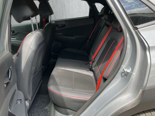 https://csb-strapi-files.fsn1.your-objectstorage.com/inventory-cars/images/6cbebb0bd089641e1cff8990f6e6a8d03569b0d4/15_500_3967.jpg