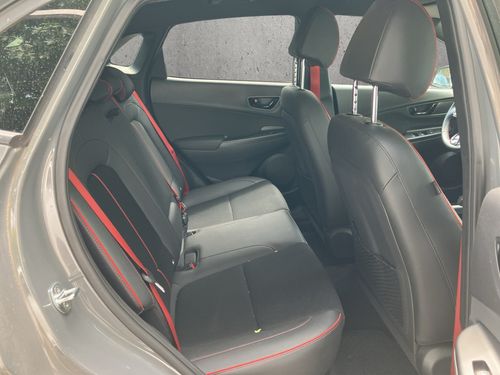 https://csb-strapi-files.fsn1.your-objectstorage.com/inventory-cars/images/6cbebb0bd089641e1cff8990f6e6a8d03569b0d4/19_500_6191.jpg