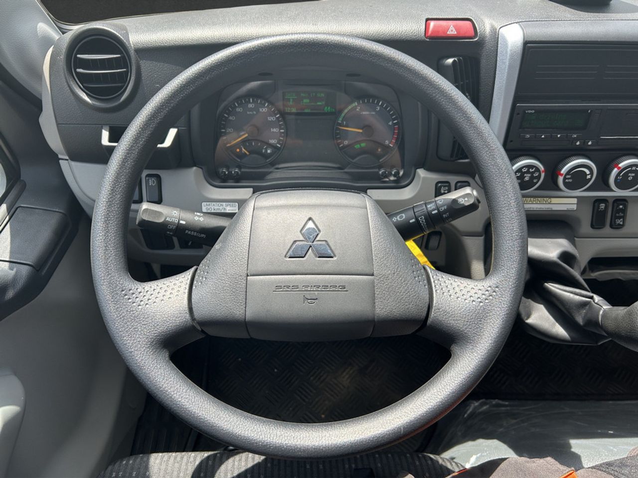 https://csb-strapi-files.fsn1.your-objectstorage.com/inventory-cars/images/6d1118d71d891f7b822c63e90196358e4684e3fe/10_1280_5472.jpg