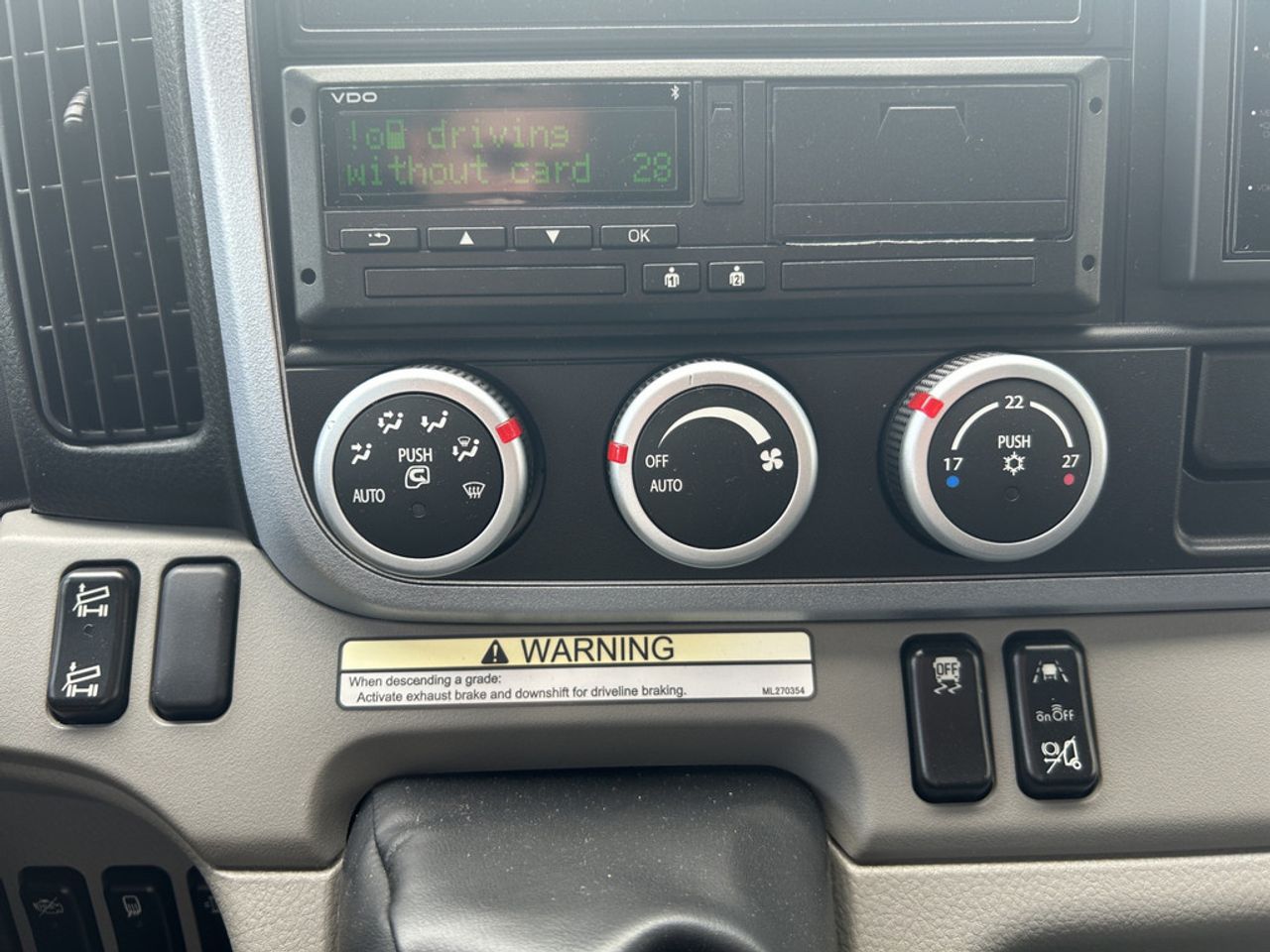 https://csb-strapi-files.fsn1.your-objectstorage.com/inventory-cars/images/6d1118d71d891f7b822c63e90196358e4684e3fe/13_1280_3120.jpg
