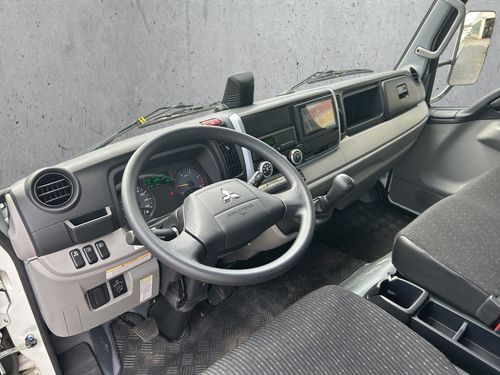 https://csb-strapi-files.fsn1.your-objectstorage.com/inventory-cars/images/6d1118d71d891f7b822c63e90196358e4684e3fe/18_500_8121.jpg