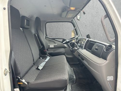 https://csb-strapi-files.fsn1.your-objectstorage.com/inventory-cars/images/6d1118d71d891f7b822c63e90196358e4684e3fe/19_500_2389.jpg