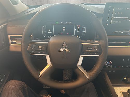 https://csb-strapi-files.fsn1.your-objectstorage.com/inventory-cars/images/6df8e9cac7684690c81e73a32843fb1c26e418ce/10_500_2528.jpg