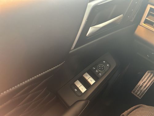 https://csb-strapi-files.fsn1.your-objectstorage.com/inventory-cars/images/6df8e9cac7684690c81e73a32843fb1c26e418ce/13_500_7280.jpg