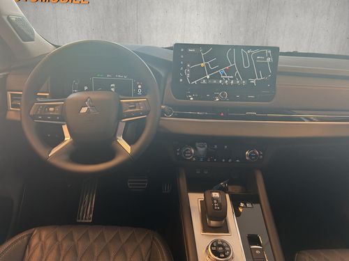https://csb-strapi-files.fsn1.your-objectstorage.com/inventory-cars/images/6df8e9cac7684690c81e73a32843fb1c26e418ce/15_500_2930.jpg