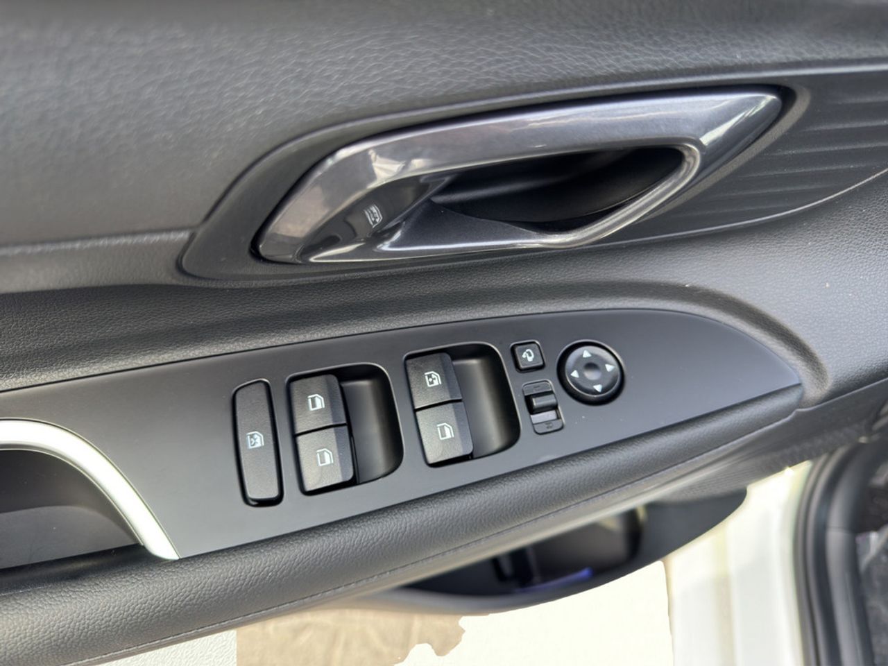 https://csb-strapi-files.fsn1.your-objectstorage.com/inventory-cars/images/6dfa1a18135ba449343ceb3ff6811d9b98e60c01/11_1280_7142.jpg