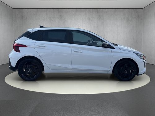 https://csb-strapi-files.fsn1.your-objectstorage.com/inventory-cars/images/6dfa1a18135ba449343ceb3ff6811d9b98e60c01/7_500_3680.jpg