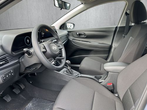 https://csb-strapi-files.fsn1.your-objectstorage.com/inventory-cars/images/6e6e228117926d9043b81f0923820b4e5600e0dd/9_500_6136.jpg
