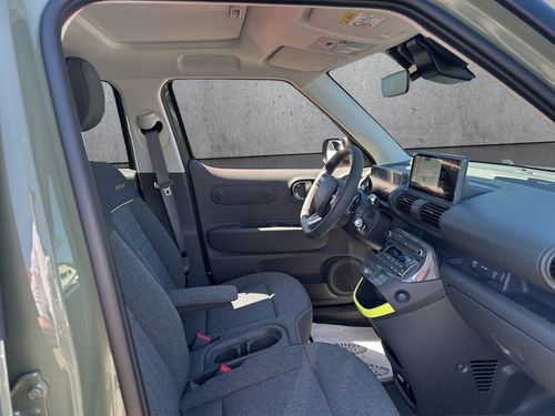 https://csb-strapi-files.fsn1.your-objectstorage.com/inventory-cars/images/6eb96c11a8edc17d19bbbd0b51345e51e1631dc9/19_500_3497.jpg