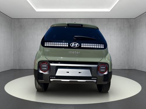 https://csb-strapi-files.fsn1.your-objectstorage.com/inventory-cars/images/6eb96c11a8edc17d19bbbd0b51345e51e1631dc9/5_500_5127.jpg