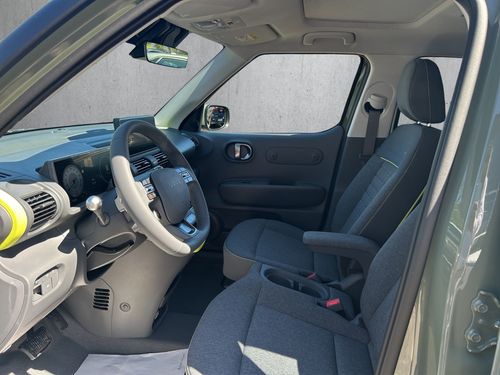 https://csb-strapi-files.fsn1.your-objectstorage.com/inventory-cars/images/6eb96c11a8edc17d19bbbd0b51345e51e1631dc9/9_500_9917.jpg