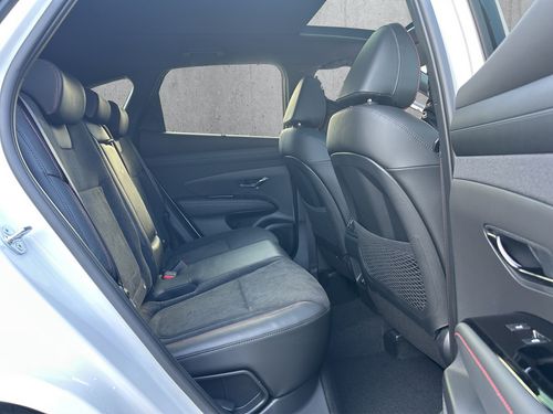 https://csb-strapi-files.fsn1.your-objectstorage.com/inventory-cars/images/6ee6d0e92c33dcbde71d1e448934f203bc8f3fa0/19_500_1589.jpg