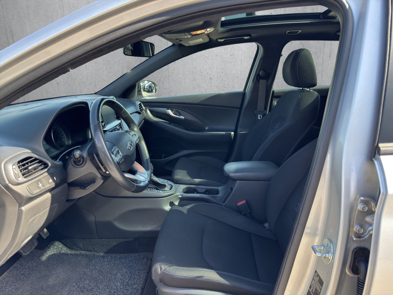 https://csb-strapi-files.fsn1.your-objectstorage.com/inventory-cars/images/6f2e31b01b91de36049eb684e0de6cd64a527aa3/10_1280_4532.jpg