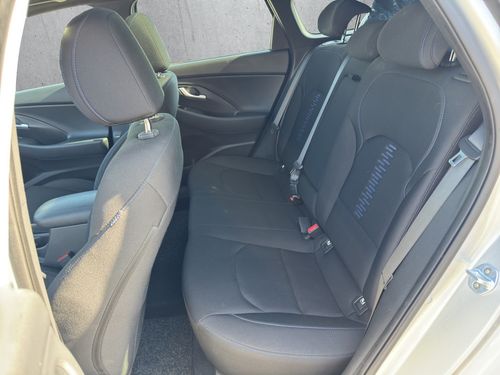 https://csb-strapi-files.fsn1.your-objectstorage.com/inventory-cars/images/6f2e31b01b91de36049eb684e0de6cd64a527aa3/13_500_7420.jpg