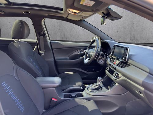 https://csb-strapi-files.fsn1.your-objectstorage.com/inventory-cars/images/6f2e31b01b91de36049eb684e0de6cd64a527aa3/14_500_8143.jpg