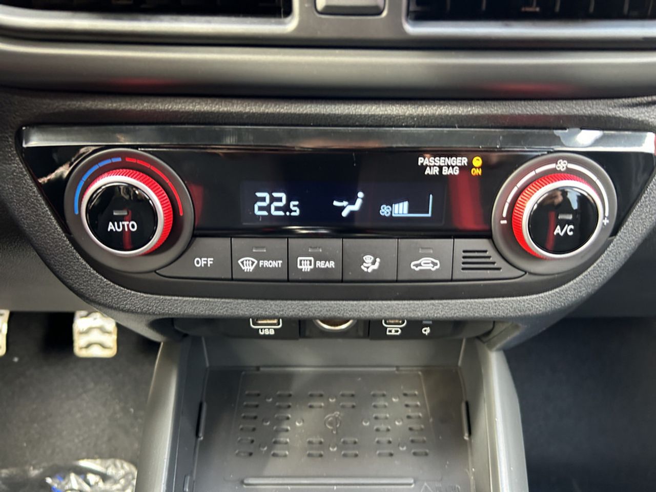 https://csb-strapi-files.fsn1.your-objectstorage.com/inventory-cars/images/716e7f41388c0f6451e473ebd44c0e8f3e483773/20_1280_5727.jpg