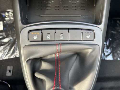 https://csb-strapi-files.fsn1.your-objectstorage.com/inventory-cars/images/716e7f41388c0f6451e473ebd44c0e8f3e483773/21_500_4149.jpg