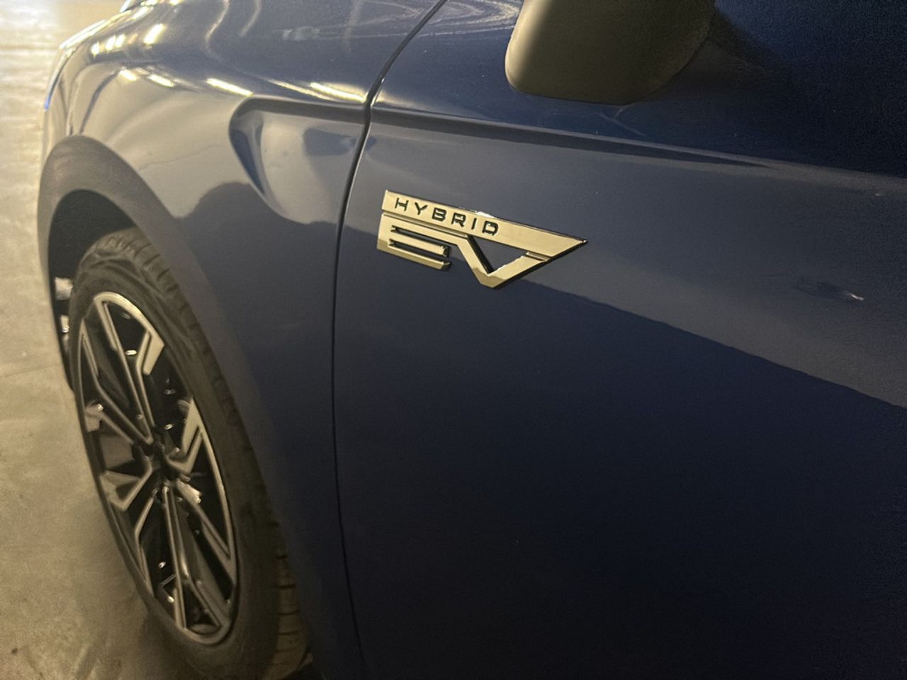 https://csb-strapi-files.fsn1.your-objectstorage.com/inventory-cars/images/72b09fa74f01c857d620420bda8ce6978c590aeb/32_1280_2972.jpg
