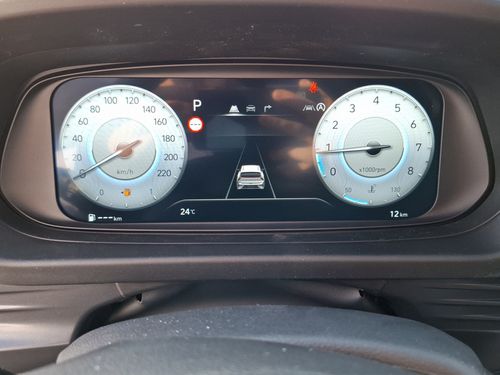 https://csb-strapi-files.fsn1.your-objectstorage.com/inventory-cars/images/73025e1c9e16a43de977d8f58f5c1d03ccd2172b/10_500_5327.jpg
