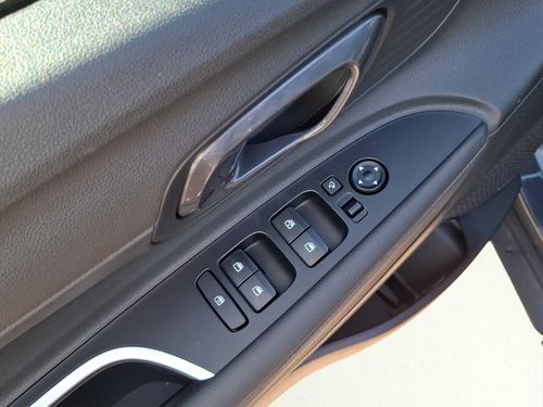 https://csb-strapi-files.fsn1.your-objectstorage.com/inventory-cars/images/73025e1c9e16a43de977d8f58f5c1d03ccd2172b/12_500_4501.jpg
