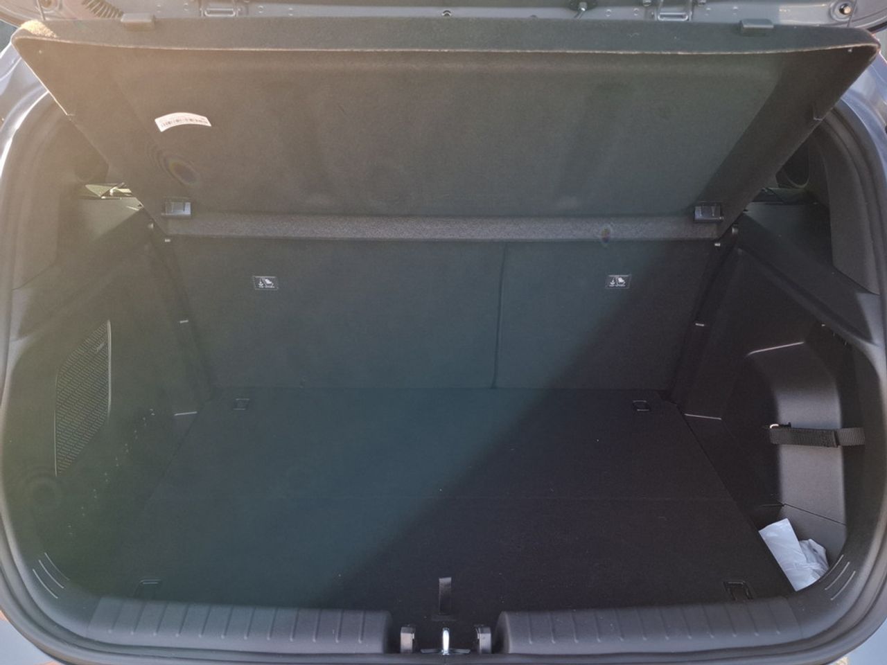 https://csb-strapi-files.fsn1.your-objectstorage.com/inventory-cars/images/73025e1c9e16a43de977d8f58f5c1d03ccd2172b/17_1280_9909.jpg
