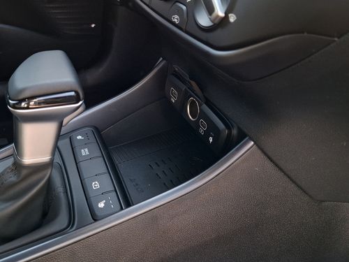 https://csb-strapi-files.fsn1.your-objectstorage.com/inventory-cars/images/73025e1c9e16a43de977d8f58f5c1d03ccd2172b/20_500_6637.jpg