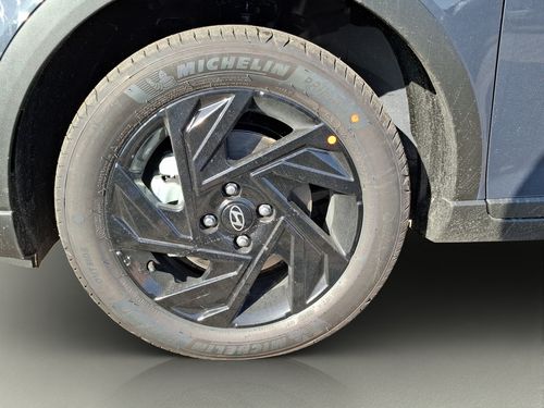 https://csb-strapi-files.fsn1.your-objectstorage.com/inventory-cars/images/73025e1c9e16a43de977d8f58f5c1d03ccd2172b/2_500_1794.jpg