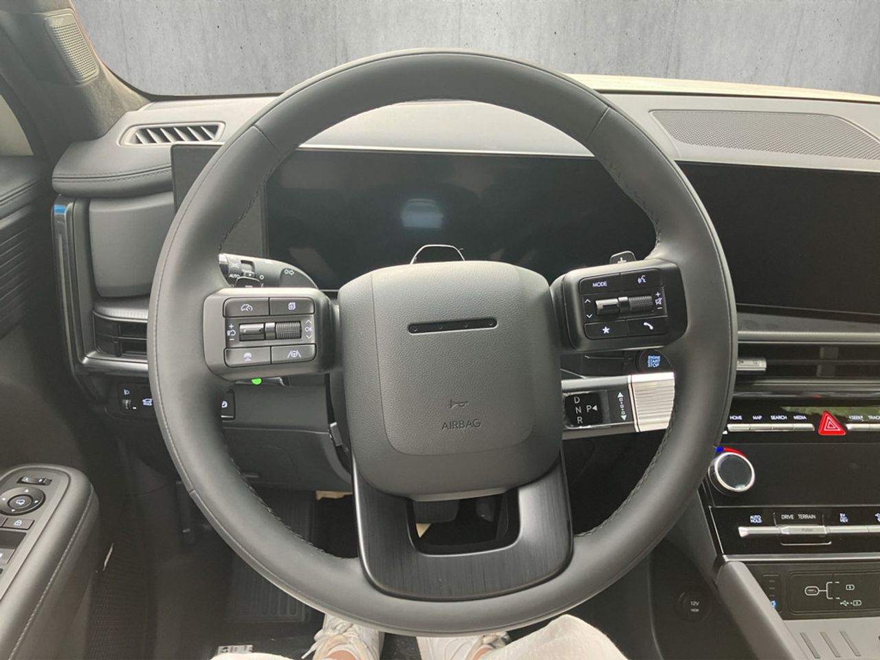 https://csb-strapi-files.fsn1.your-objectstorage.com/inventory-cars/images/7351e6cd2ee24a3e007fc3053927a186c59cb8cb/10_1280_4468.jpg