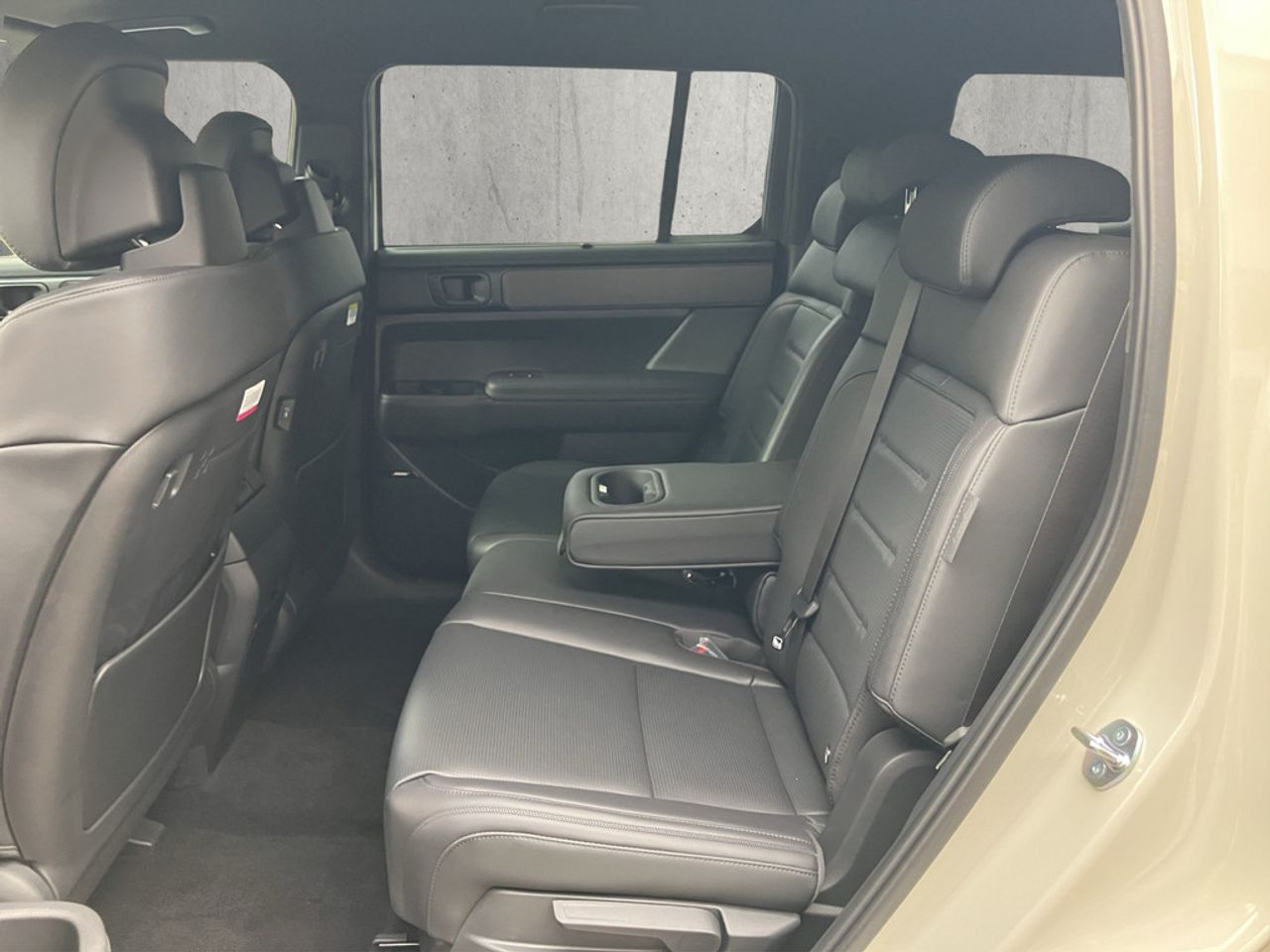 https://csb-strapi-files.fsn1.your-objectstorage.com/inventory-cars/images/7351e6cd2ee24a3e007fc3053927a186c59cb8cb/15_1280_5959.jpg