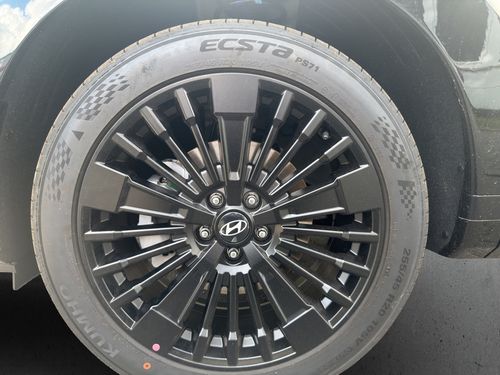 https://csb-strapi-files.fsn1.your-objectstorage.com/inventory-cars/images/7351e6cd2ee24a3e007fc3053927a186c59cb8cb/2_500_6646.jpg