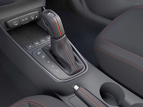 https://csb-strapi-files.fsn1.your-objectstorage.com/inventory-cars/images/7411d394d11087e08f74bf6d04b53bfa35c661cf/13_500_5935.jpg