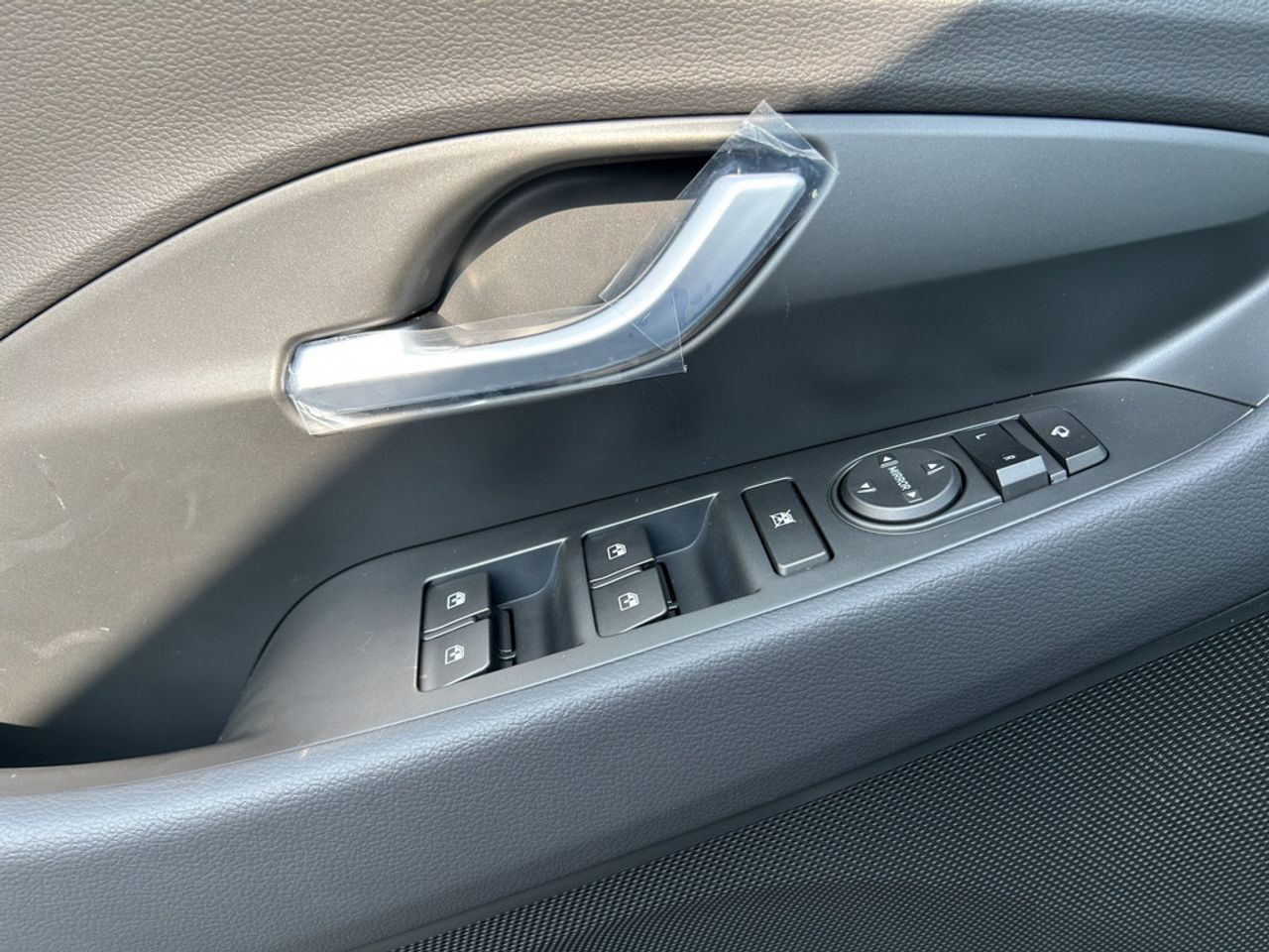 https://csb-strapi-files.fsn1.your-objectstorage.com/inventory-cars/images/75fe97ad885cff799f86af75bd9bd69a305056c6/13_1280_5510.jpg