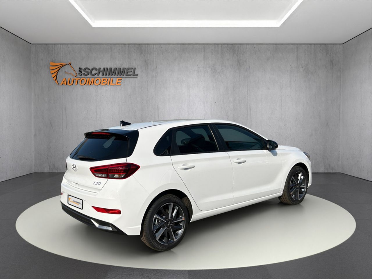 https://csb-strapi-files.fsn1.your-objectstorage.com/inventory-cars/images/75fe97ad885cff799f86af75bd9bd69a305056c6/6_1280_8113.jpg