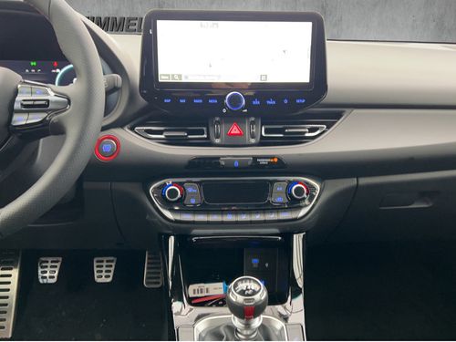 https://csb-strapi-files.fsn1.your-objectstorage.com/inventory-cars/images/79127a90419c7d6b5ab529d2df865b2c0656ab25/17_500_4245.jpg