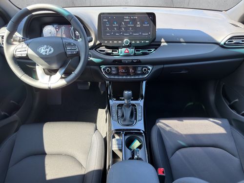 https://csb-strapi-files.fsn1.your-objectstorage.com/inventory-cars/images/7b6546c5c69befae20b1c7a396d57737e09fb15c/13_500_4459.jpg
