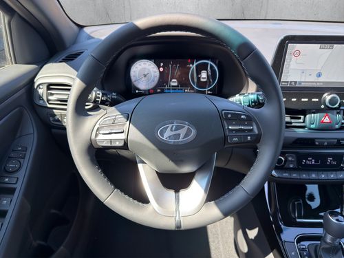 https://csb-strapi-files.fsn1.your-objectstorage.com/inventory-cars/images/7b6546c5c69befae20b1c7a396d57737e09fb15c/19_500_2679.jpg