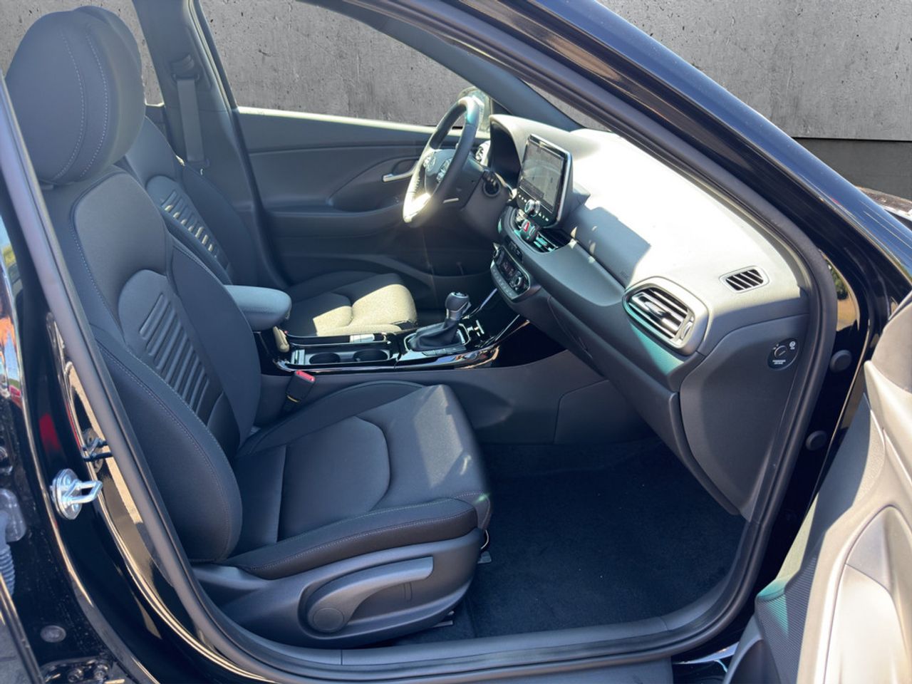 https://csb-strapi-files.fsn1.your-objectstorage.com/inventory-cars/images/7b6546c5c69befae20b1c7a396d57737e09fb15c/20_1280_4850.jpg